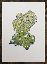 Laden Sie das Bild in den Galerie-Viewer, All Eyes On You (farbige Outline)